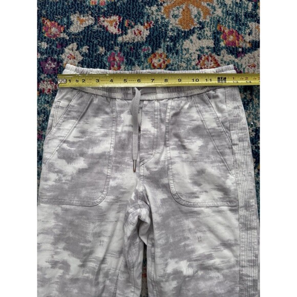 Athleta Farallon Jogger Pants Gray Camo Print Pockets Drawstring Size 2 - Picture 7 of 8